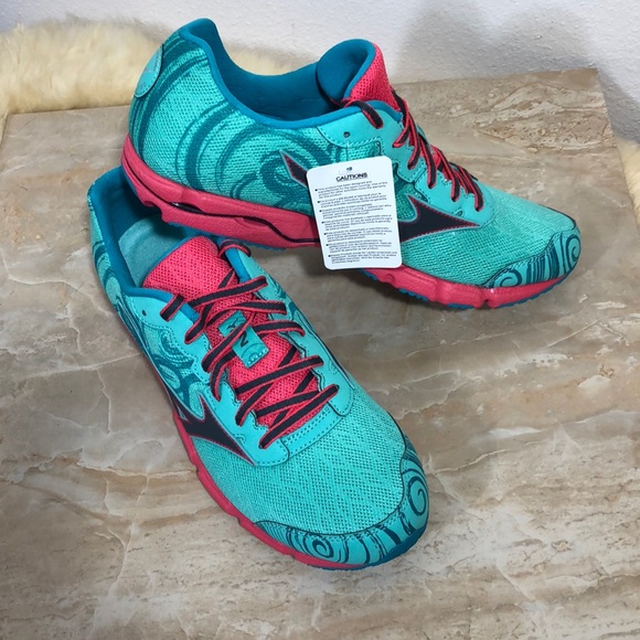 Mizuno Shoes - Mizuno Hitogami Wave 2 Racing Running